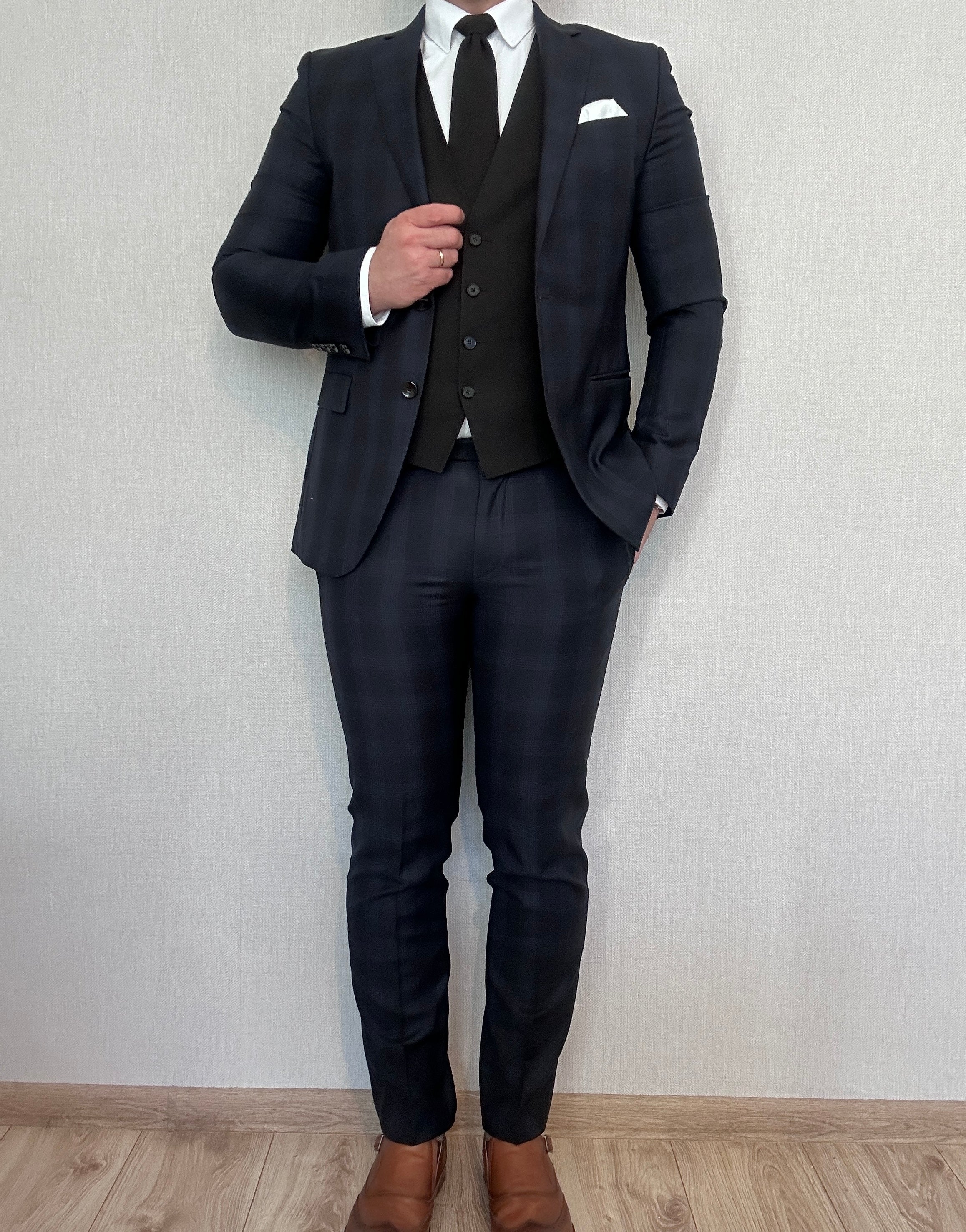 Garnitur wełniany granatowy krata JOOP 48