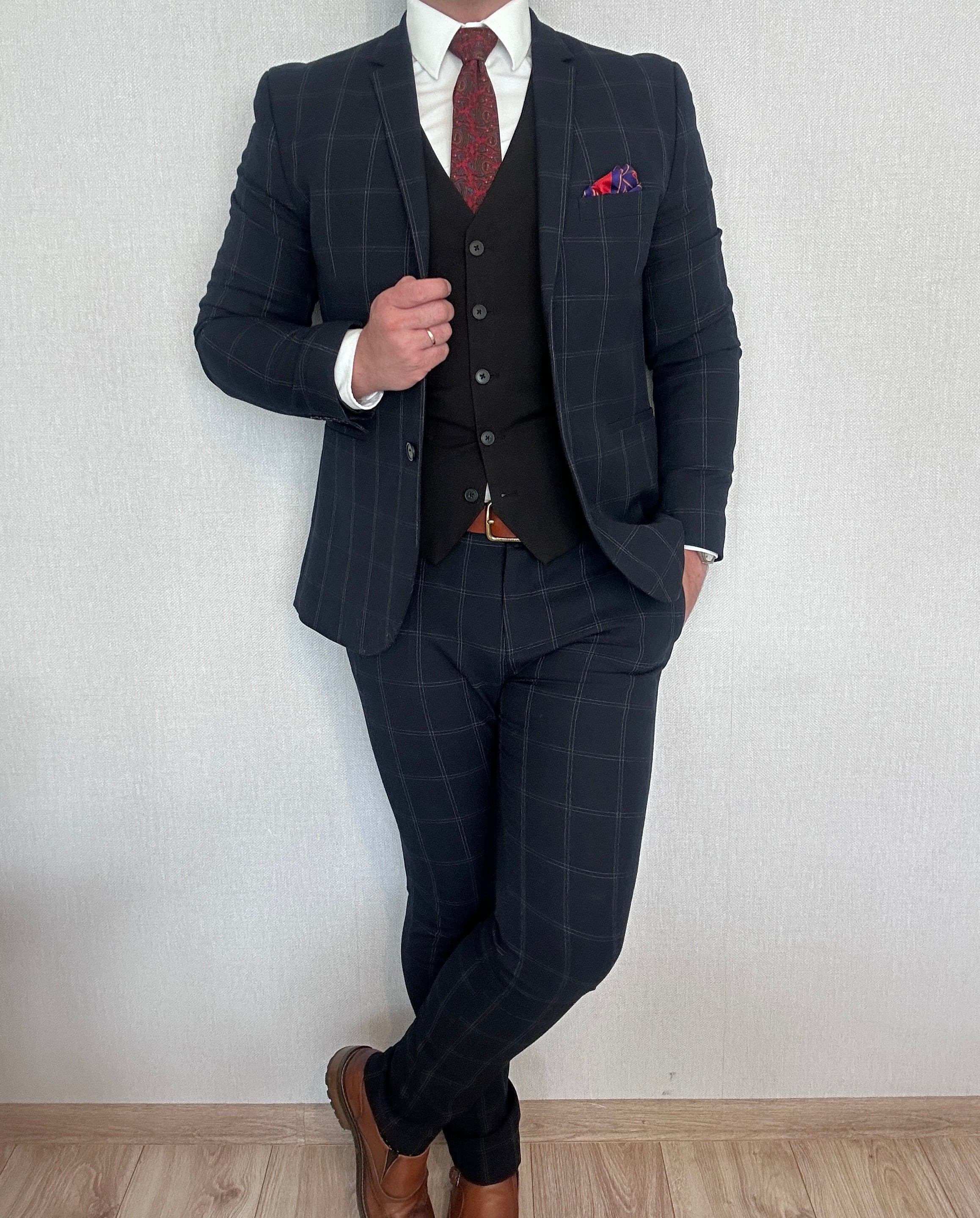 Garnitur ciemnogranatowy krata H&M 50