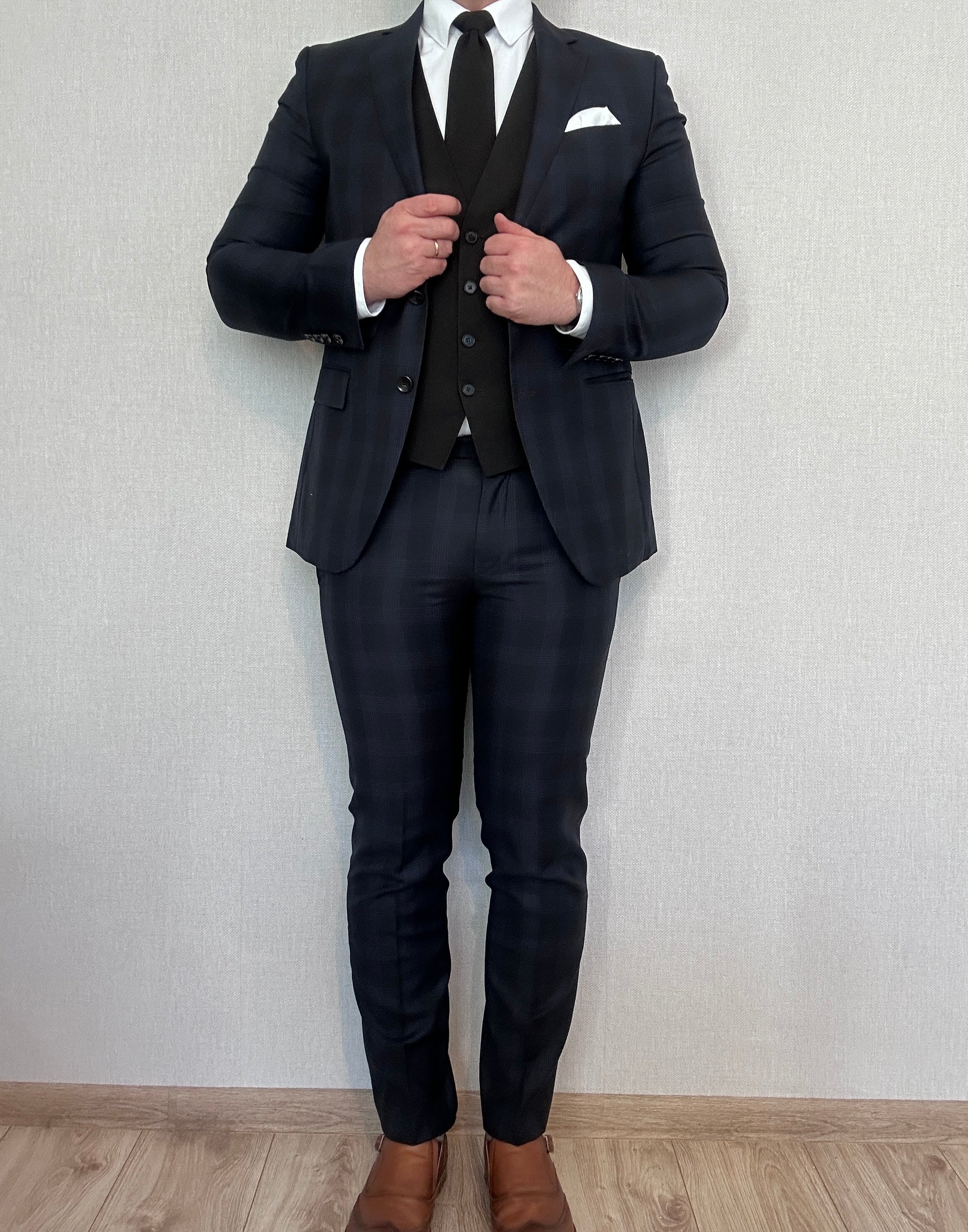 Garnitur wełniany granatowy krata JOOP 48